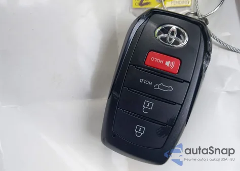 2024 Toyota Sequoia Platinum z USA, uszkodzony, nr VIN 7SVAAABA2RX046467